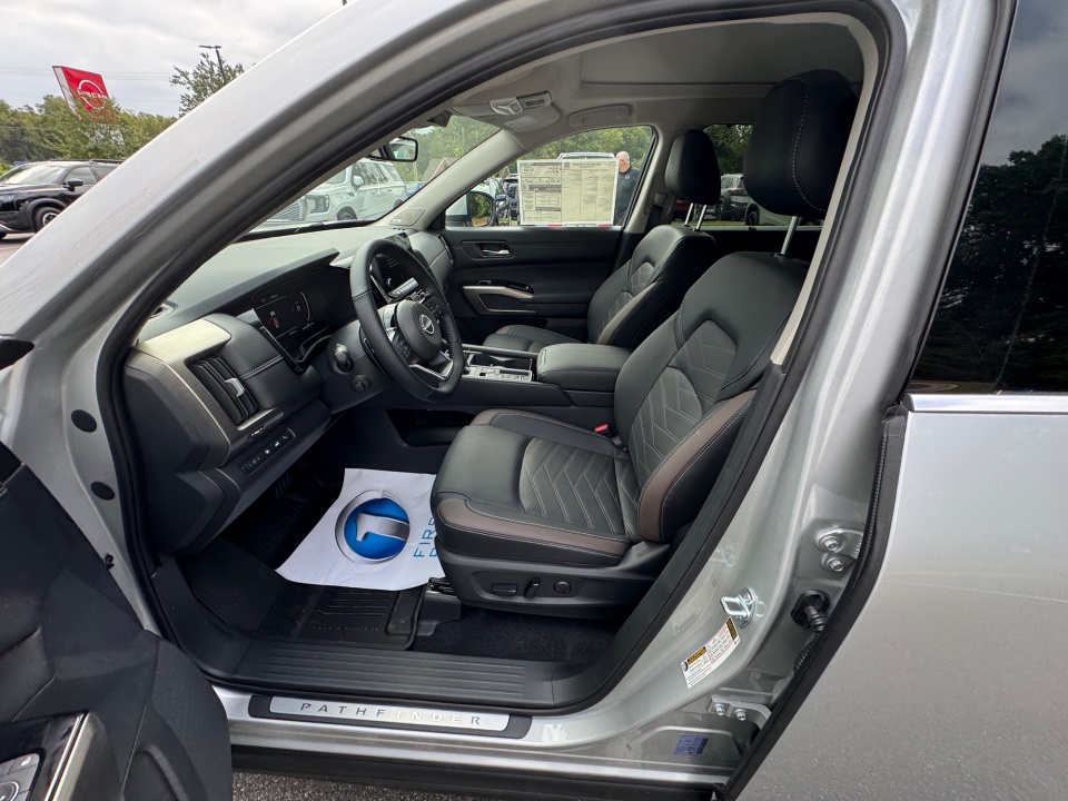 5N1DR3DG1SC282632 2025 Nissan Pathfinder Platinum FWD