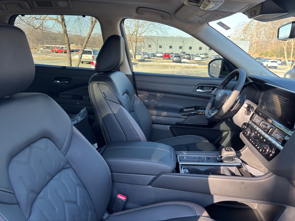 5N1DR3DMXTC215938 2026 Nissan Pathfinder Platinum