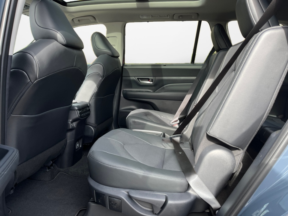 5TDAAAA52TS041040 2026 Toyota Grand Highlander Limited