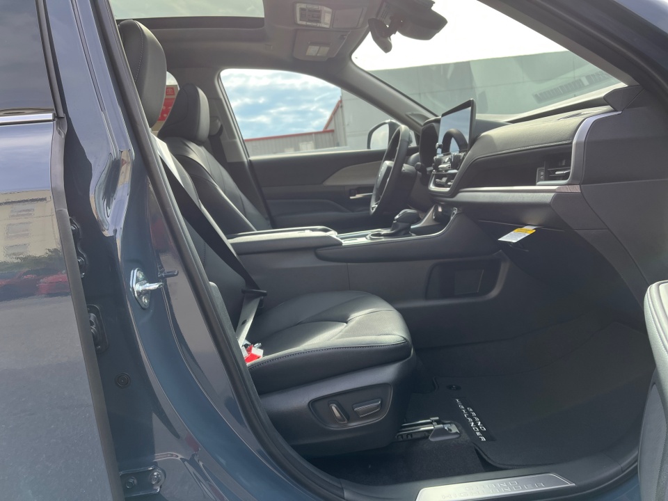 5TDAAAA52TS041040 2026 Toyota Grand Highlander Limited