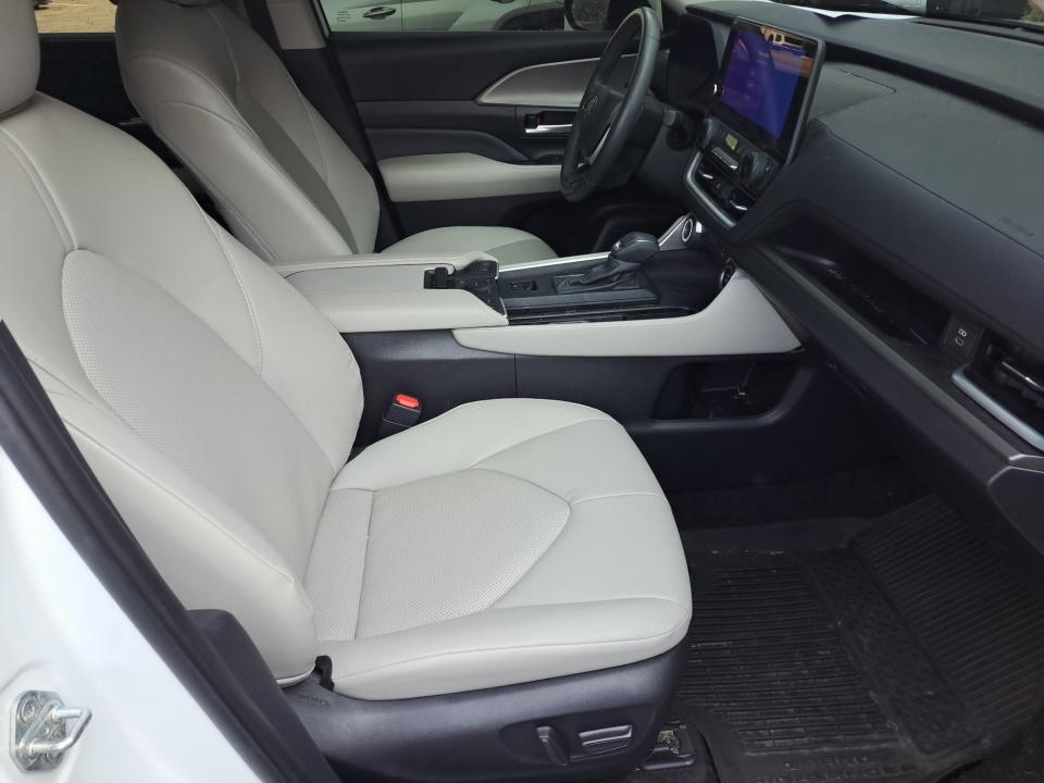 Used 2024 Toyota Grand Highlander SUV