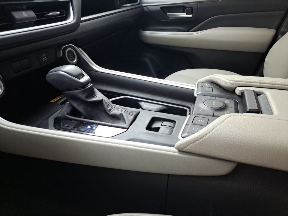 Used 2024 Toyota Grand Highlander SUV