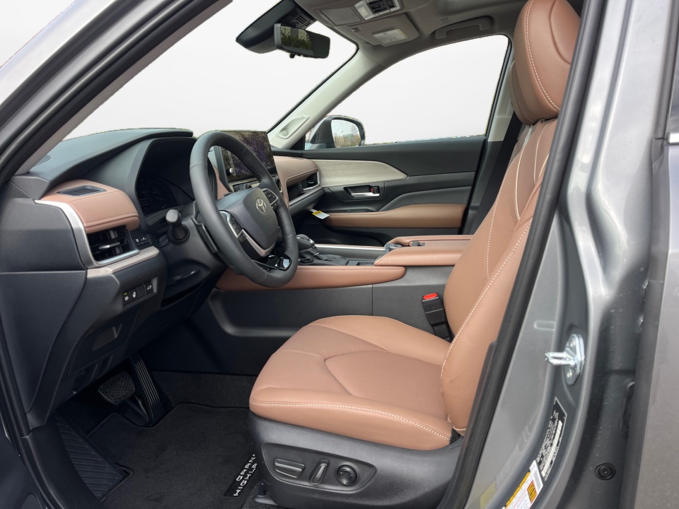 5TDAAAB54TS122572 2026 Toyota Grand Highlander Platinum