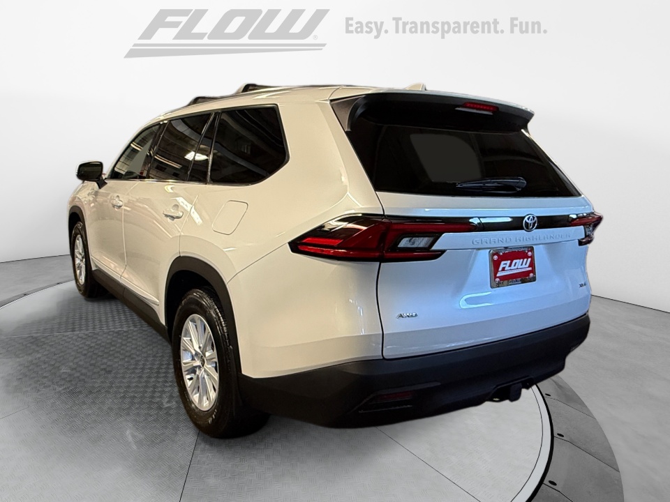 5TDAAAB5XTS124164 2026 Toyota Grand Highlander XLE