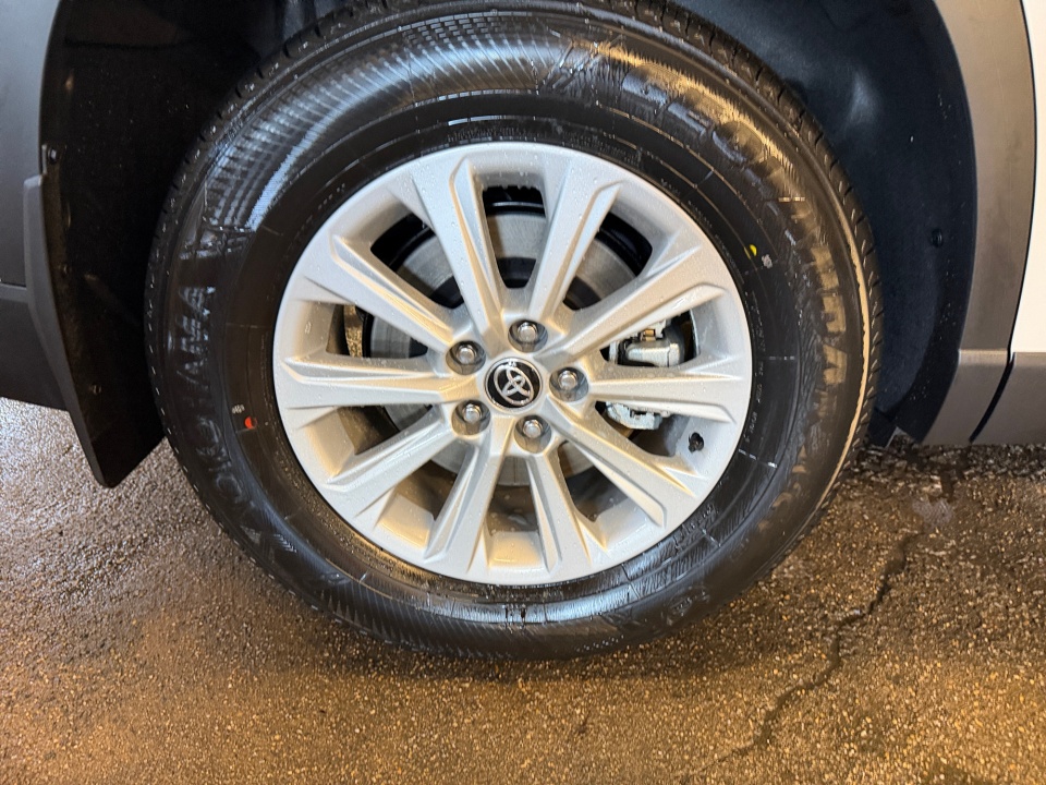 5TDAAAB5XTS124164 2026 Toyota Grand Highlander XLE