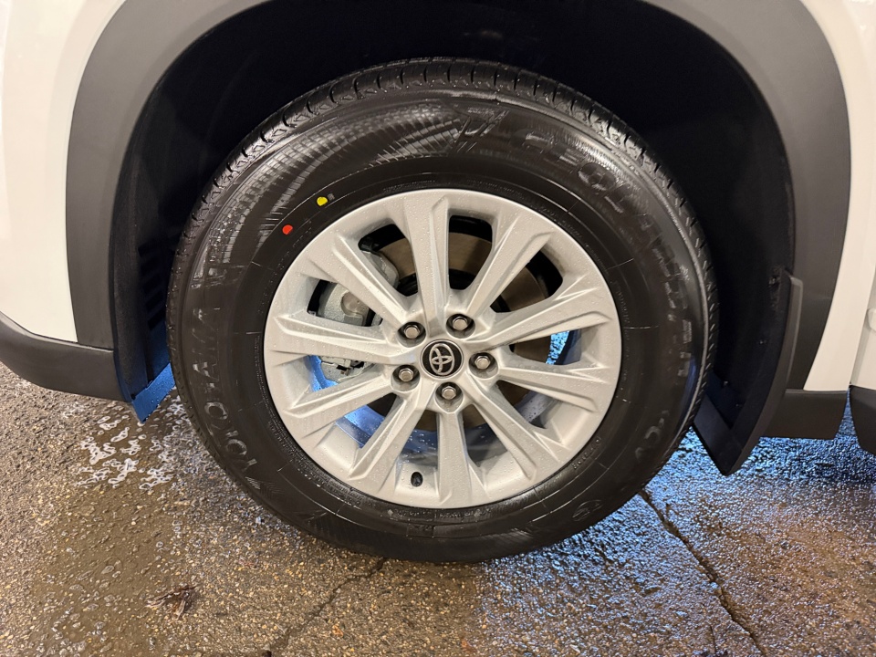 5TDAAAB5XTS124164 2026 Toyota Grand Highlander XLE