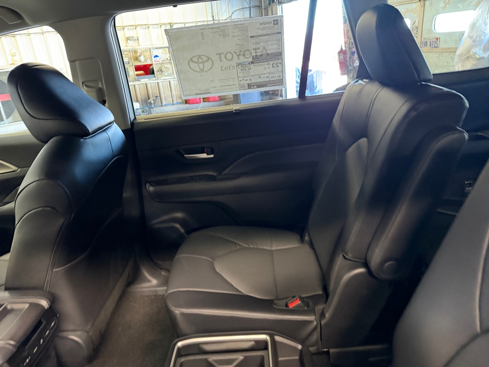 5TDAAAB5XTS124164 2026 Toyota Grand Highlander XLE