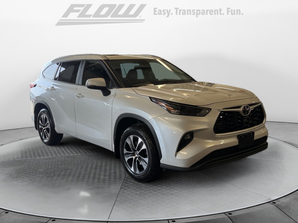 White 2026 Toyota Highlander SUV / Crossover All-Wheel Drive Automatic