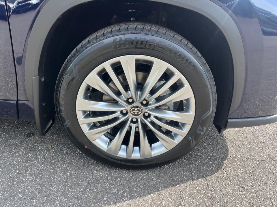 5TDKDRBHXTS608680 2026 Toyota Highlander Platinum