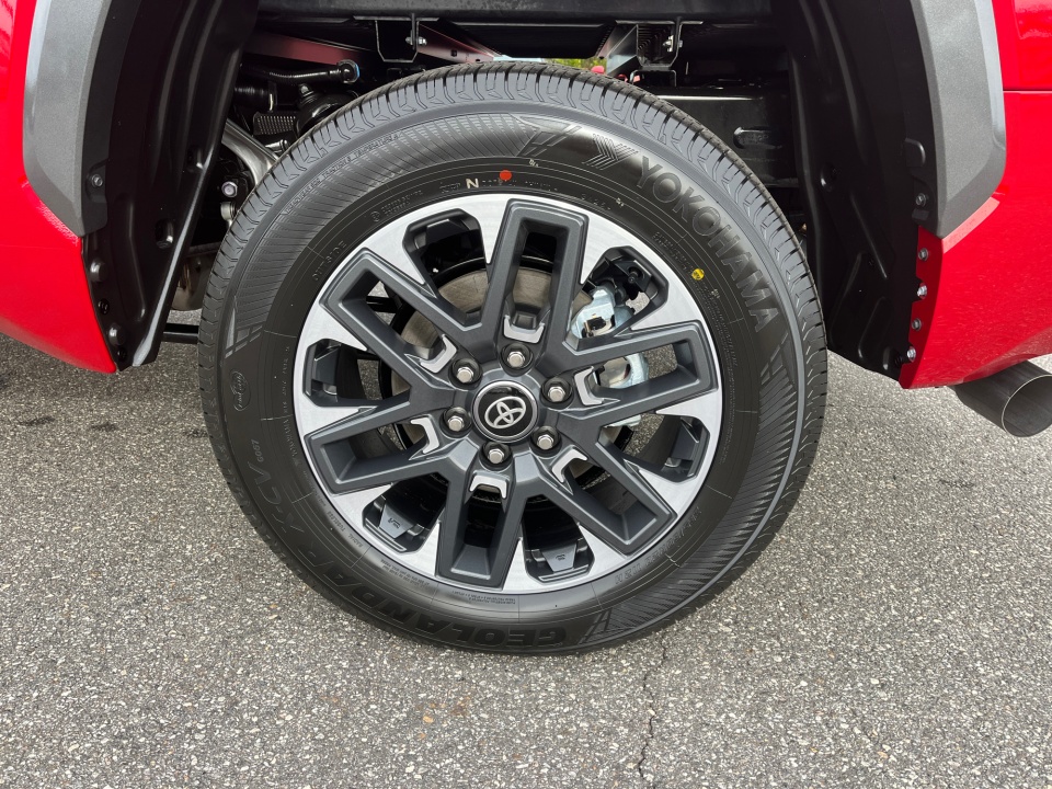 5TFJA5DB2TX375958 2026 Toyota Tundra Limited CrewMax 5.5' Bed