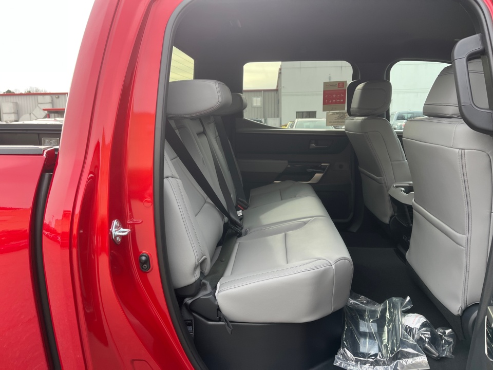 5TFJA5DB2TX375958 2026 Toyota Tundra Limited CrewMax 5.5' Bed