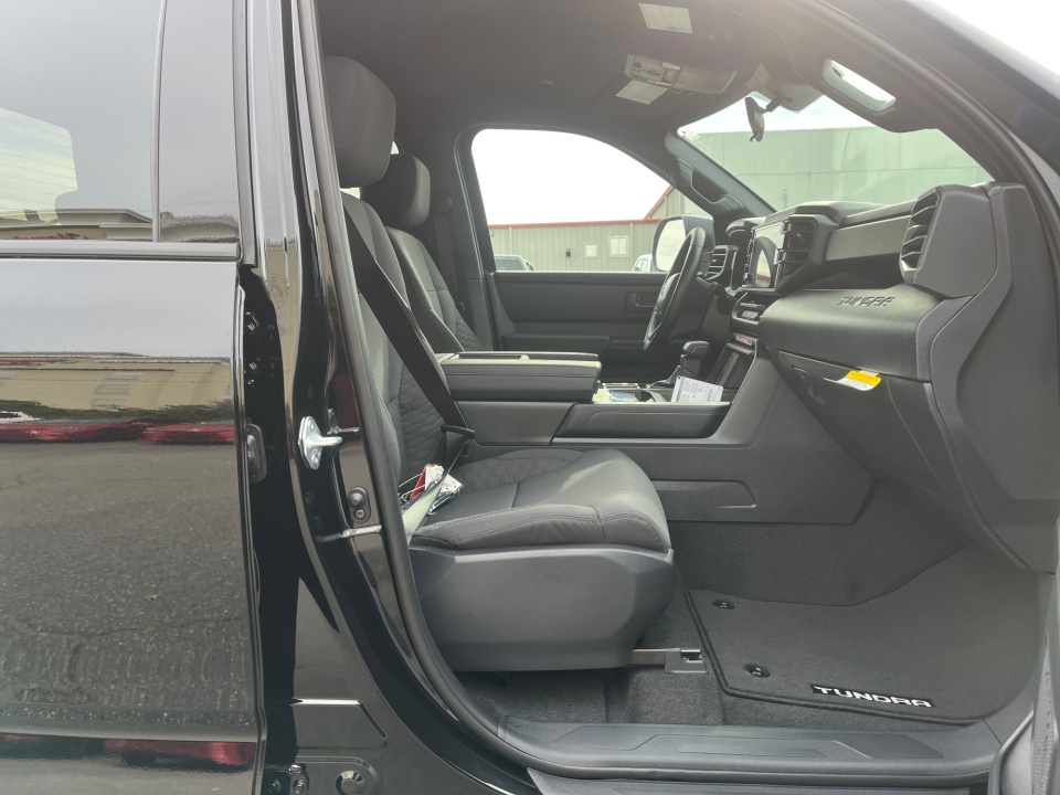 5TFKB5DB0TX372476 2026 Toyota Tundra SR CrewMax 5.5' Bed