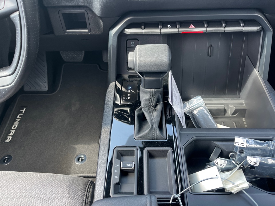 5TFKB5DB3TX397260 2026 Toyota Tundra SR CrewMax 5.5' Bed