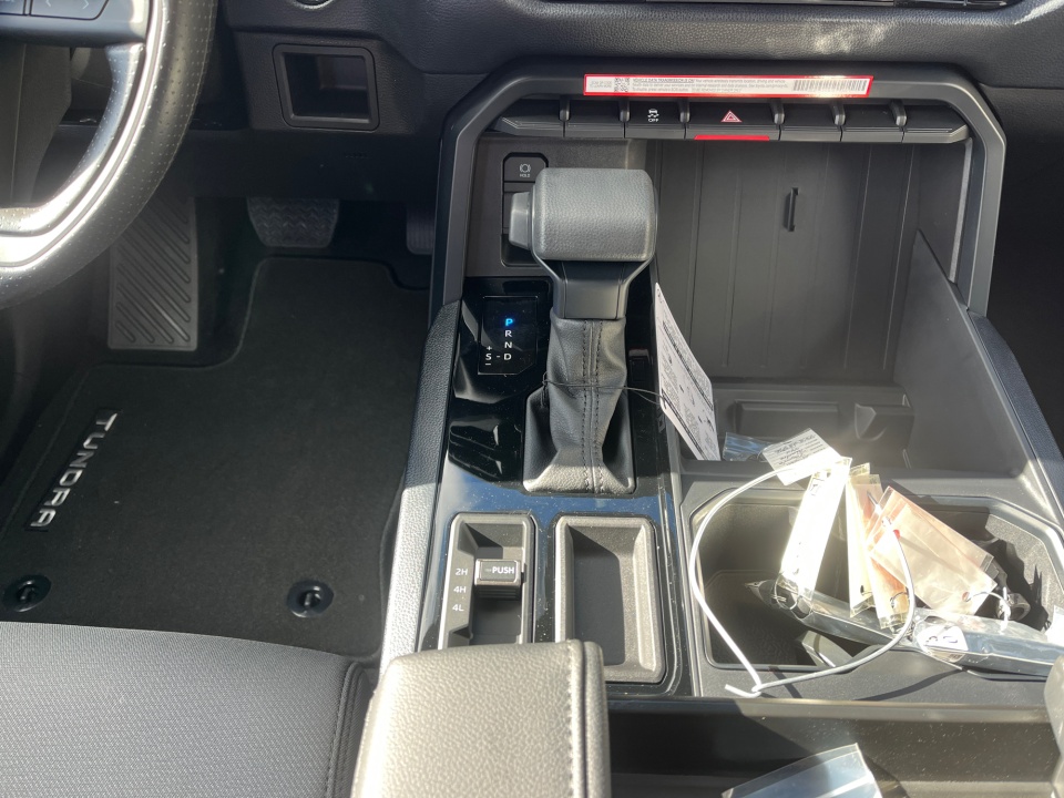 5TFKB5DBXTX375532 2026 Toyota Tundra SR CrewMax 5.5' Bed