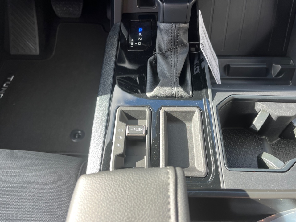 5TFKB5DBXTX375532 2026 Toyota Tundra SR CrewMax 5.5' Bed