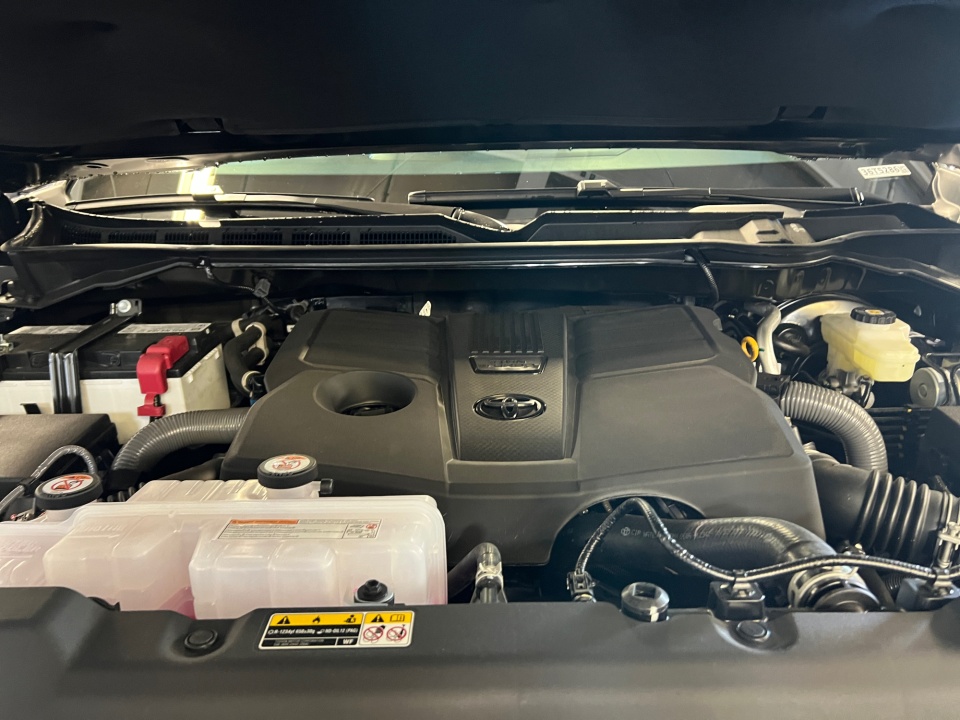 5TFLA5DB4TX404871 2026 Toyota Tundra SR5 CrewMax 5.5' Bed
