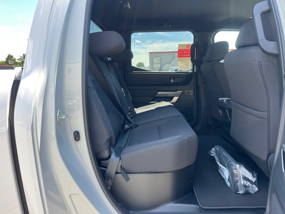 5TFLA5DB4TX412923 2026 Toyota Tundra SR5 CrewMax 5.5' Bed