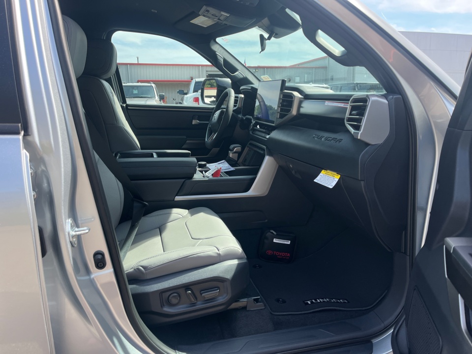 5TFLA5DB9TX417471 2026 Toyota Tundra SR5 CrewMax 5.5' Bed