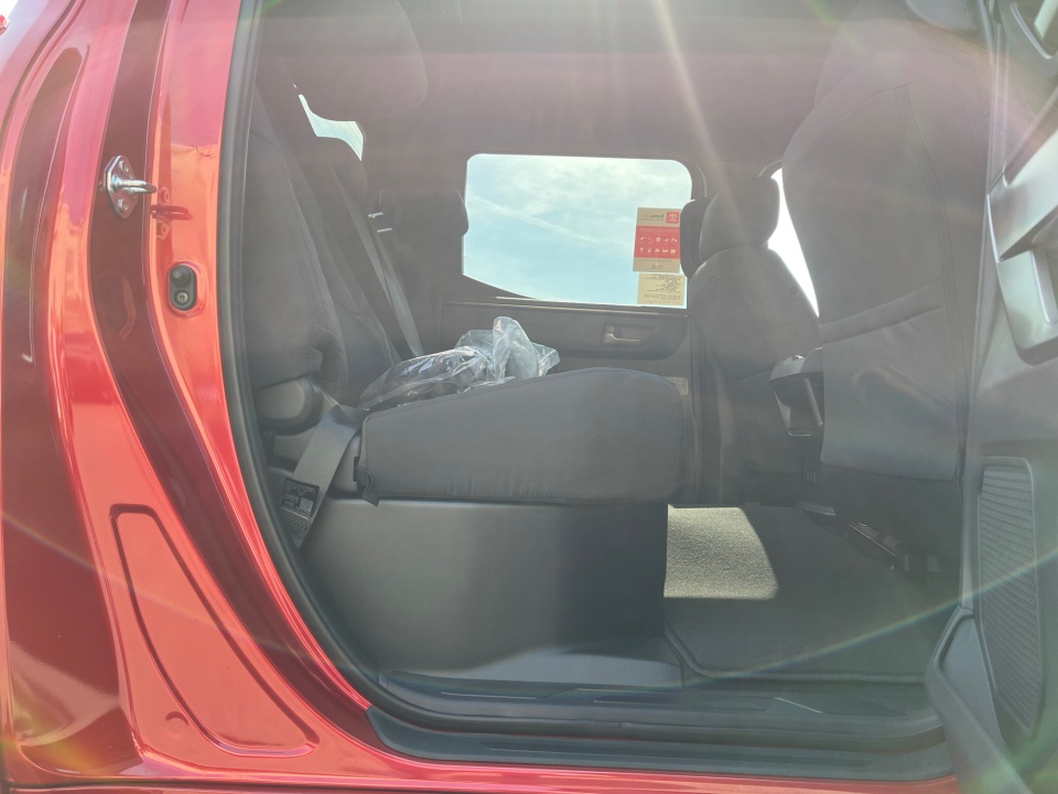 5TFLA5DBXTX393195 2026 Toyota Tundra SR5 CrewMax 5.5' Bed