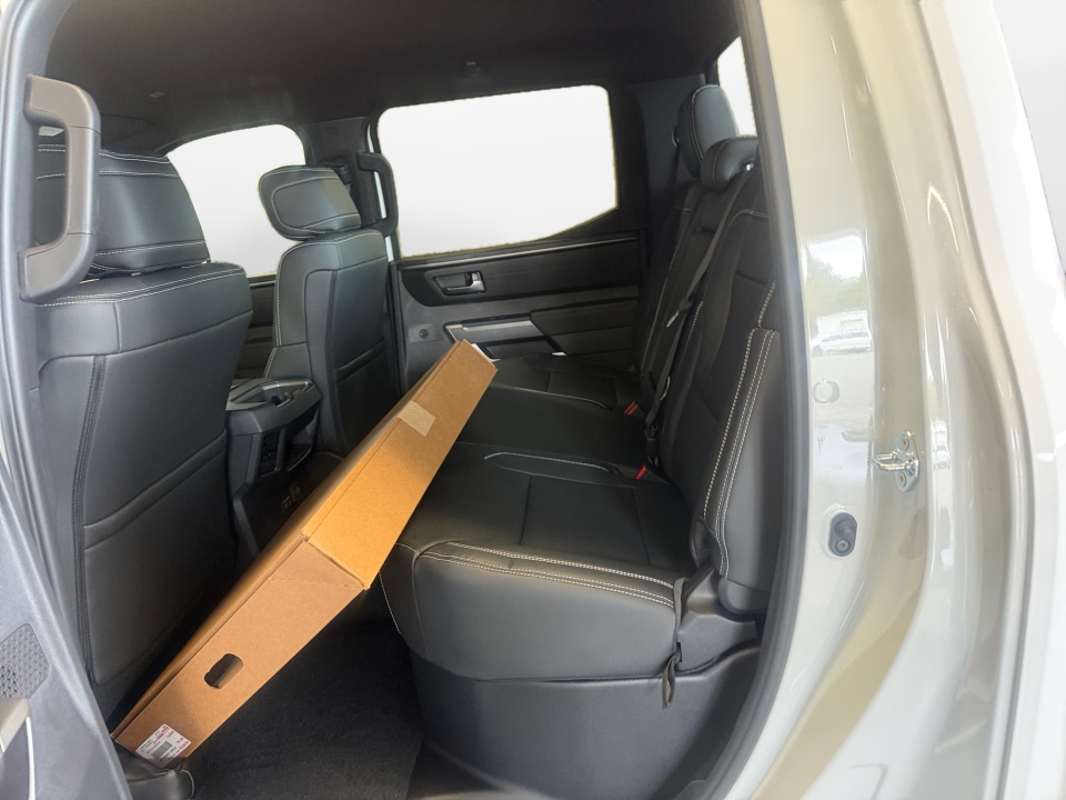 5TFLA5DBXTX432920 2026 Toyota Tundra SR5