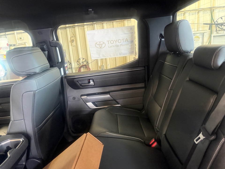 5TFLA5DBXTX432920 2026 Toyota Tundra SR5