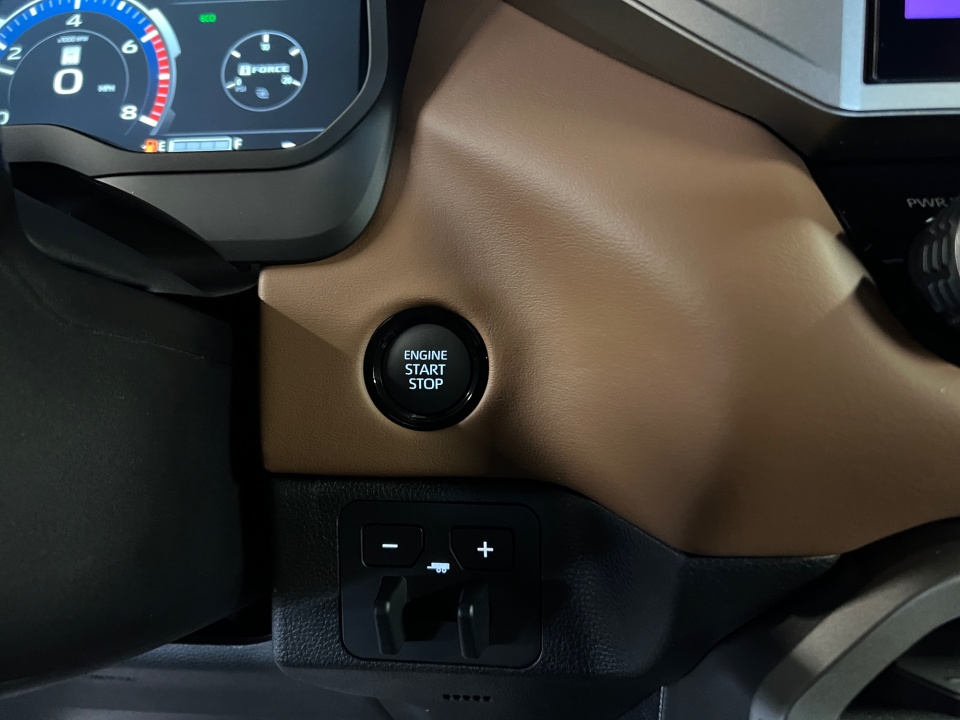 5TFMA5DB8TX372432 2026 Toyota Tundra 1794 Edition CrewMax 5.5' Bed