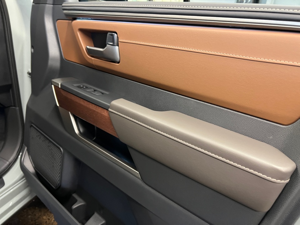 5TFMA5DB8TX372432 2026 Toyota Tundra 1794 Edition CrewMax 5.5' Bed