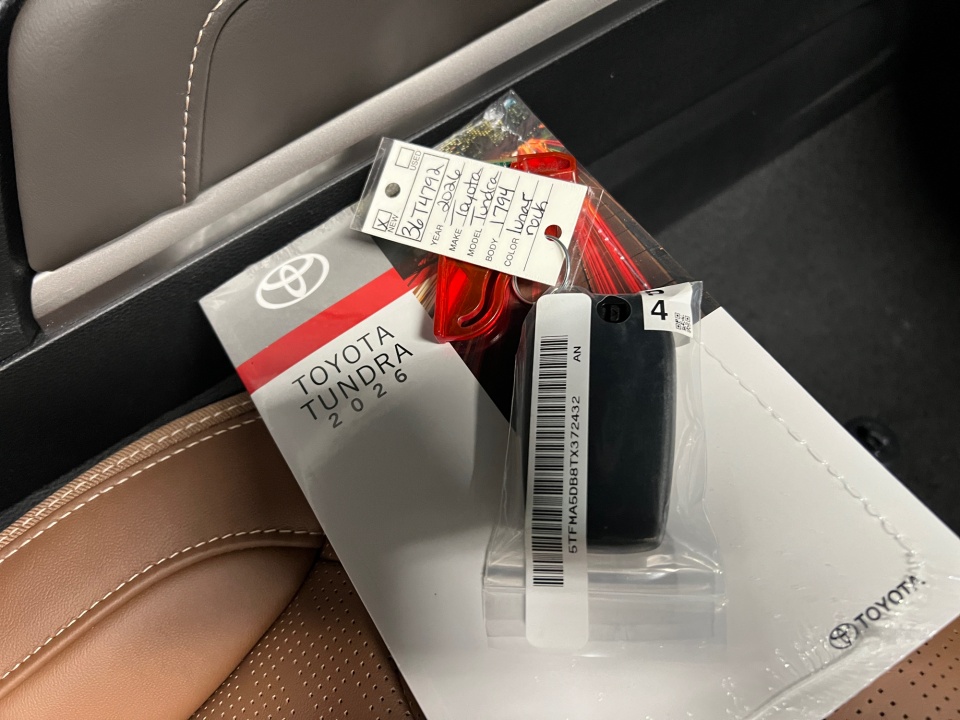 5TFMA5DB8TX372432 2026 Toyota Tundra 1794 Edition CrewMax 5.5' Bed