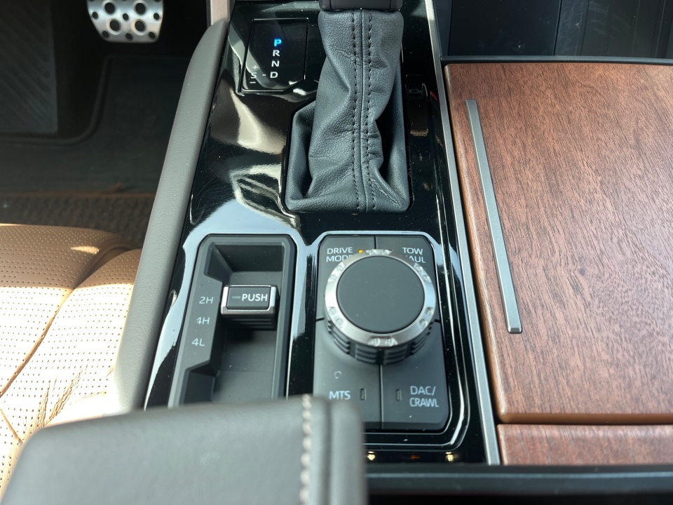 5TFMA5DBXTX357351 2026 Toyota Tundra 1794 Edition CrewMax 5.5' Bed