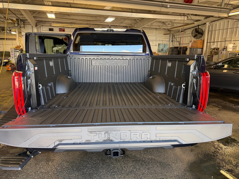 5TFNA5DB0TX415875 2026 Toyota Tundra Platinum CrewMax 5.5' Bed