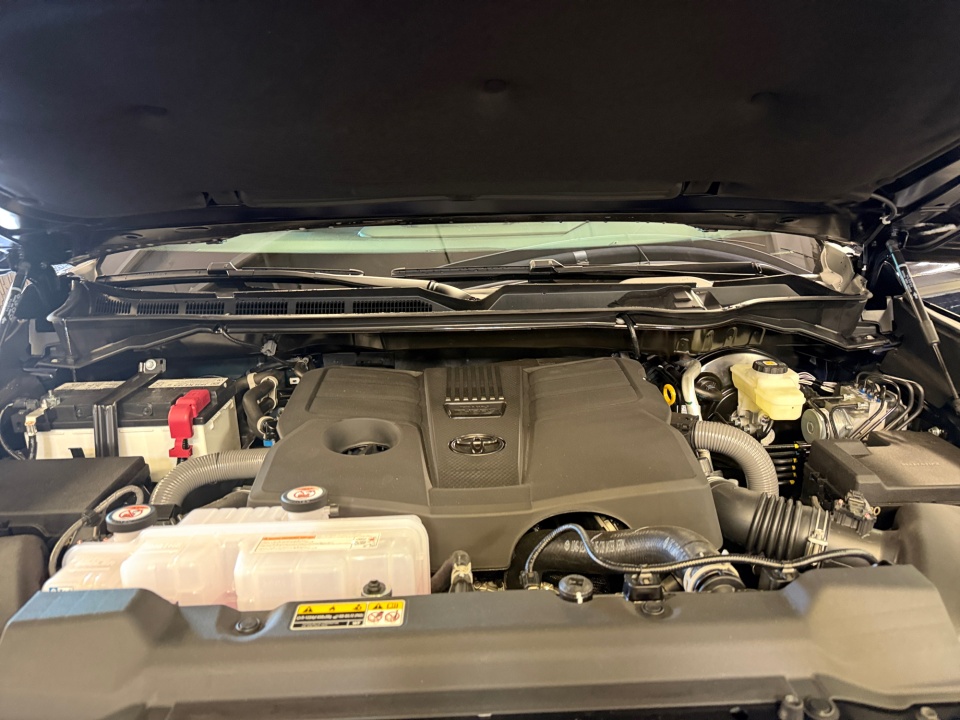 5TFNA5DB0TX415875 2026 Toyota Tundra Platinum CrewMax 5.5' Bed