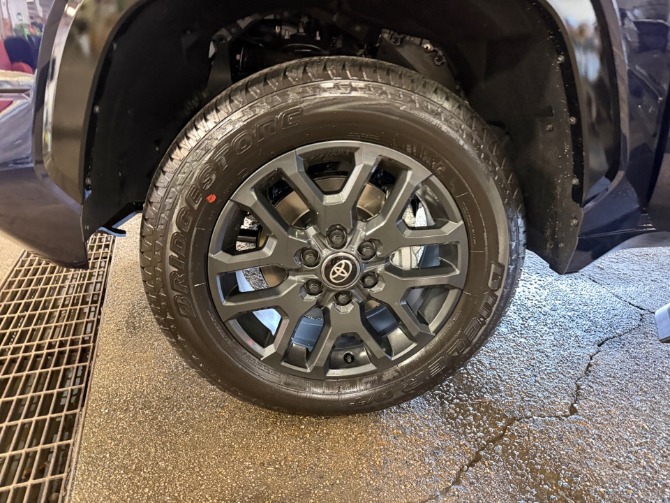 5TFNA5DB0TX415875 2026 Toyota Tundra Platinum CrewMax 5.5' Bed