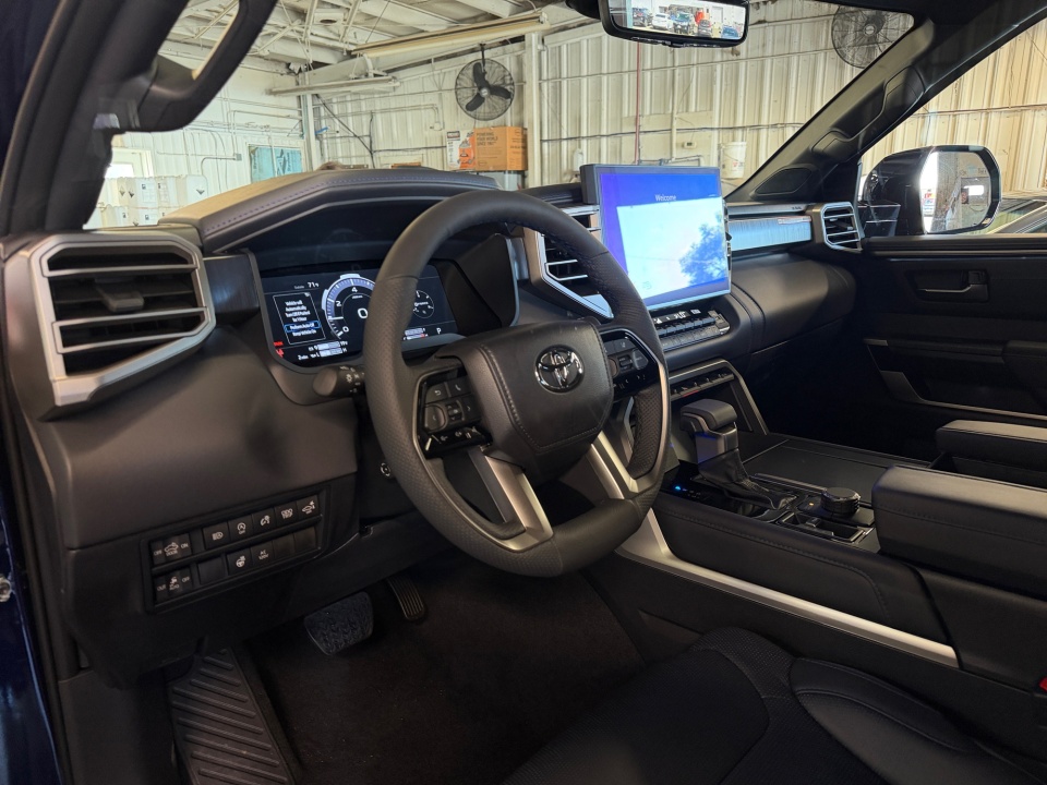5TFNA5DB0TX415875 2026 Toyota Tundra Platinum CrewMax 5.5' Bed