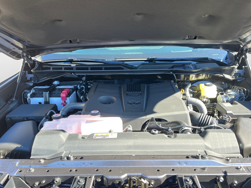 5TFWA5DB8TX384587 2026 Toyota Tundra Platinum CrewMax 5.5' Bed