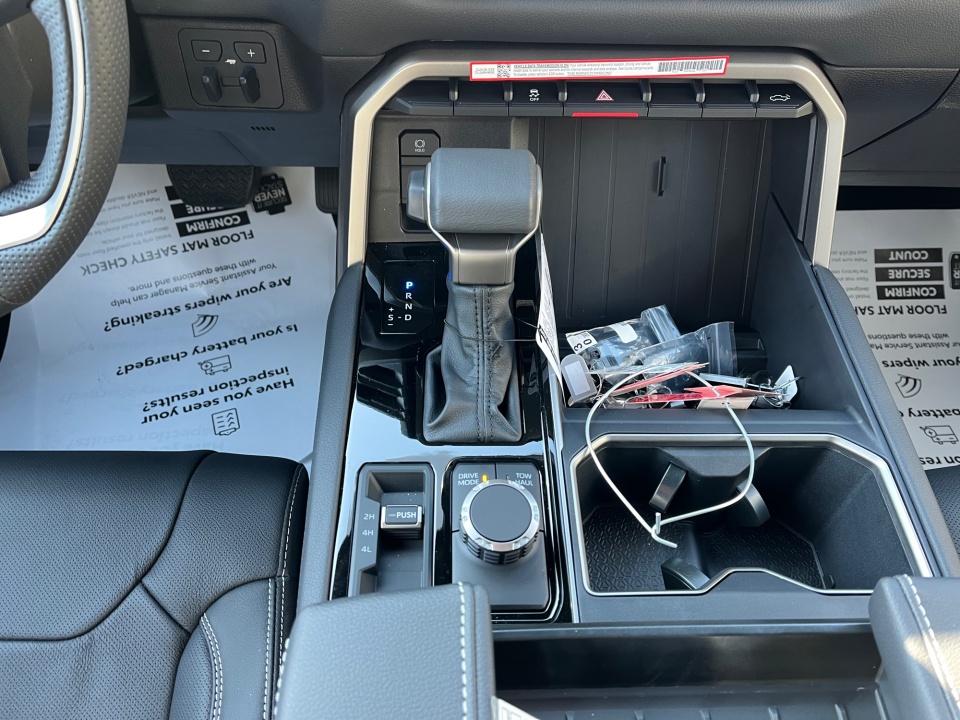 5TFWA5DB9TX386607 2026 Toyota Tundra Limited CrewMax 5.5' Bed