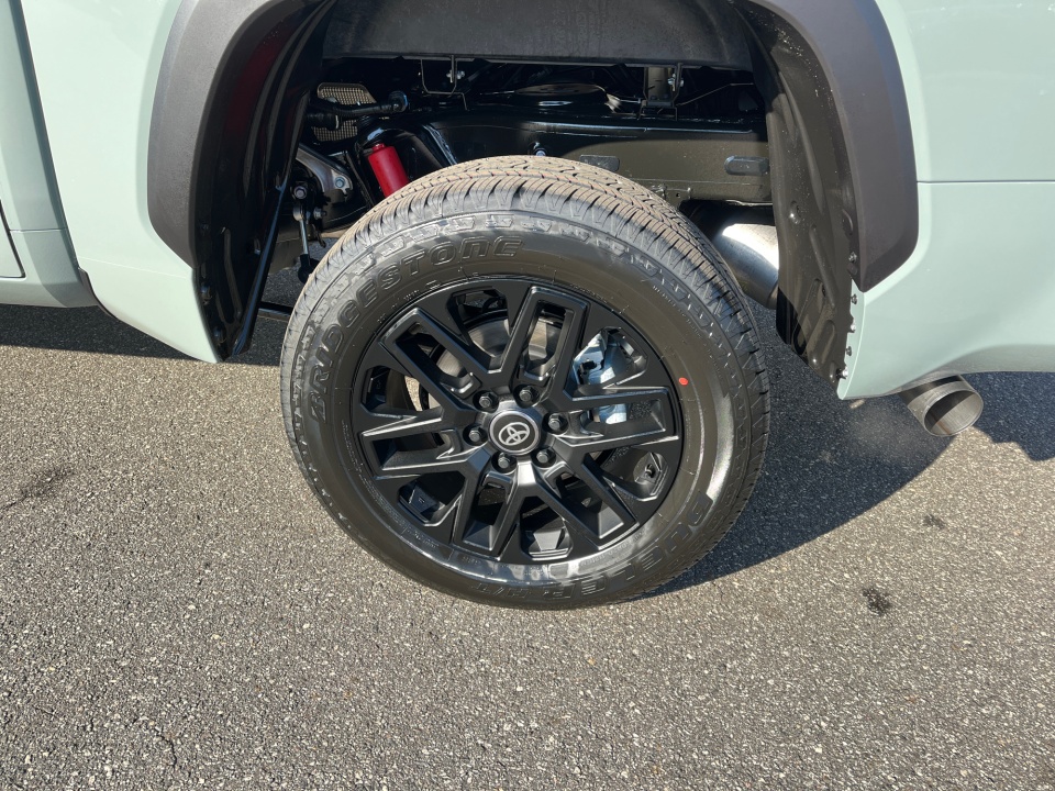 5TFWA5DB9TX386607 2026 Toyota Tundra Limited CrewMax 5.5' Bed