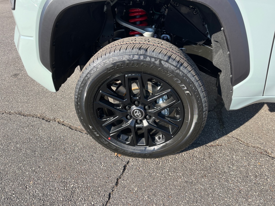 5TFWA5DB9TX386607 2026 Toyota Tundra Limited CrewMax 5.5' Bed