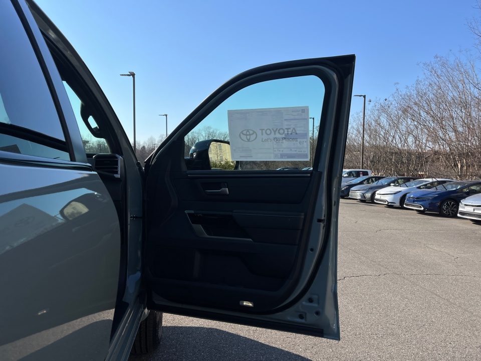 5TFWA5DB9TX386607 2026 Toyota Tundra Limited CrewMax 5.5' Bed