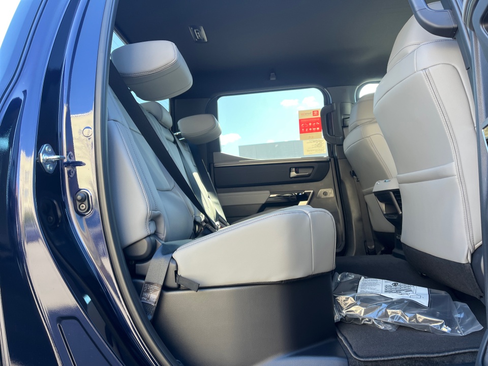 5TFWA5DB9TX389748 2026 Toyota Tundra Limited CrewMax 5.5' Bed