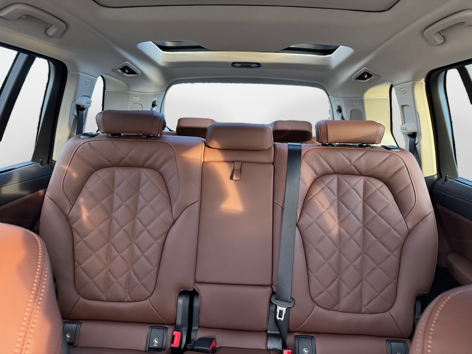 5UX23EM00T9293209 2026 BMW X7 xDrive40i