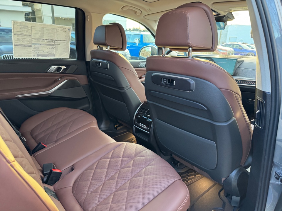 5UX23EM00T9293209 2026 BMW X7 xDrive40i