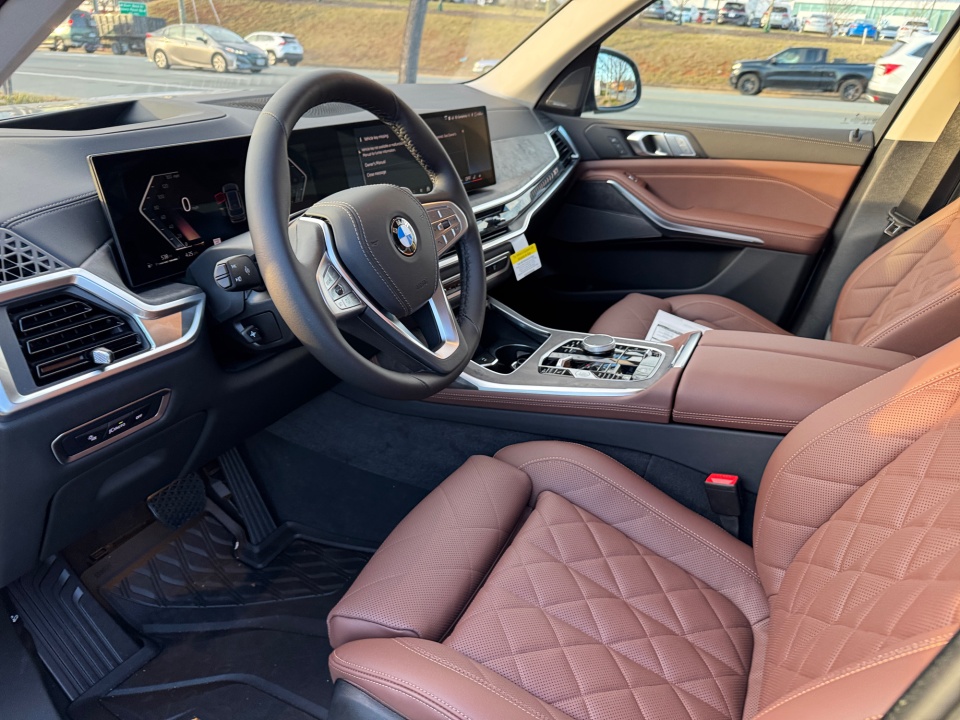 5UX23EM00T9293209 2026 BMW X7 xDrive40i