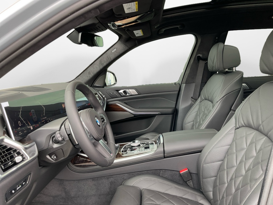 5UX23EM00T9353487 2026 BMW X7 xDrive40i