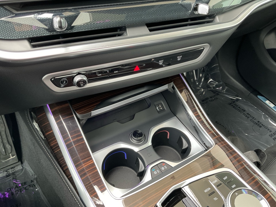 5UX23EM00T9353487 2026 BMW X7 xDrive40i