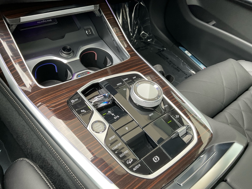 5UX23EM00T9353487 2026 BMW X7 xDrive40i