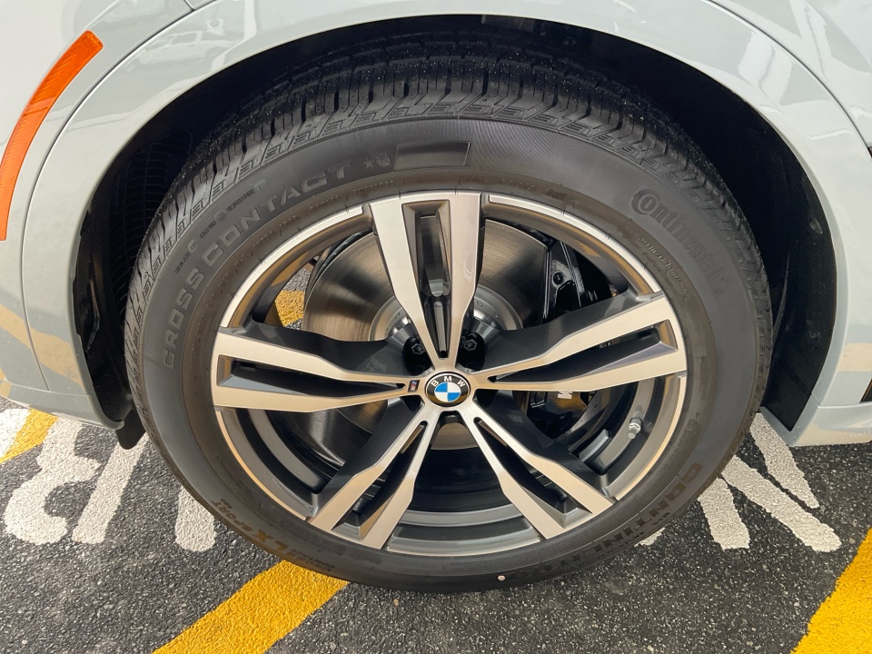 5UX23EM00T9353487 2026 BMW X7 xDrive40i