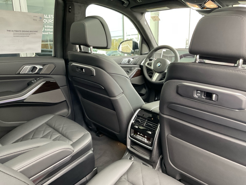 5UX23EM00T9353487 2026 BMW X7 xDrive40i