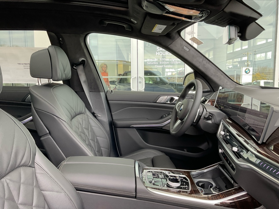 5UX23EM00T9353487 2026 BMW X7 xDrive40i