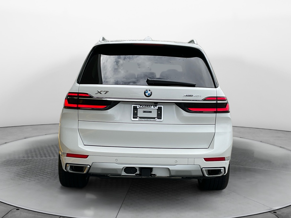 5UX23EM00V9480243 2027 BMW X7 xDrive40i