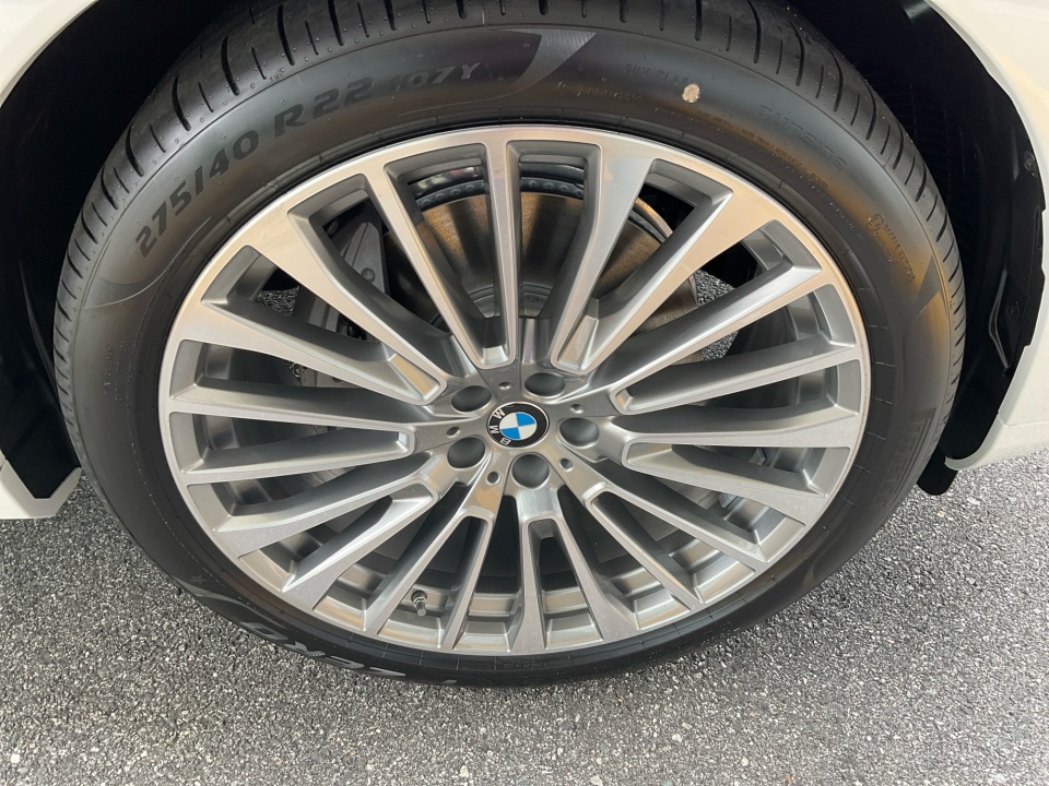 5UX23EM00V9480243 2027 BMW X7 xDrive40i